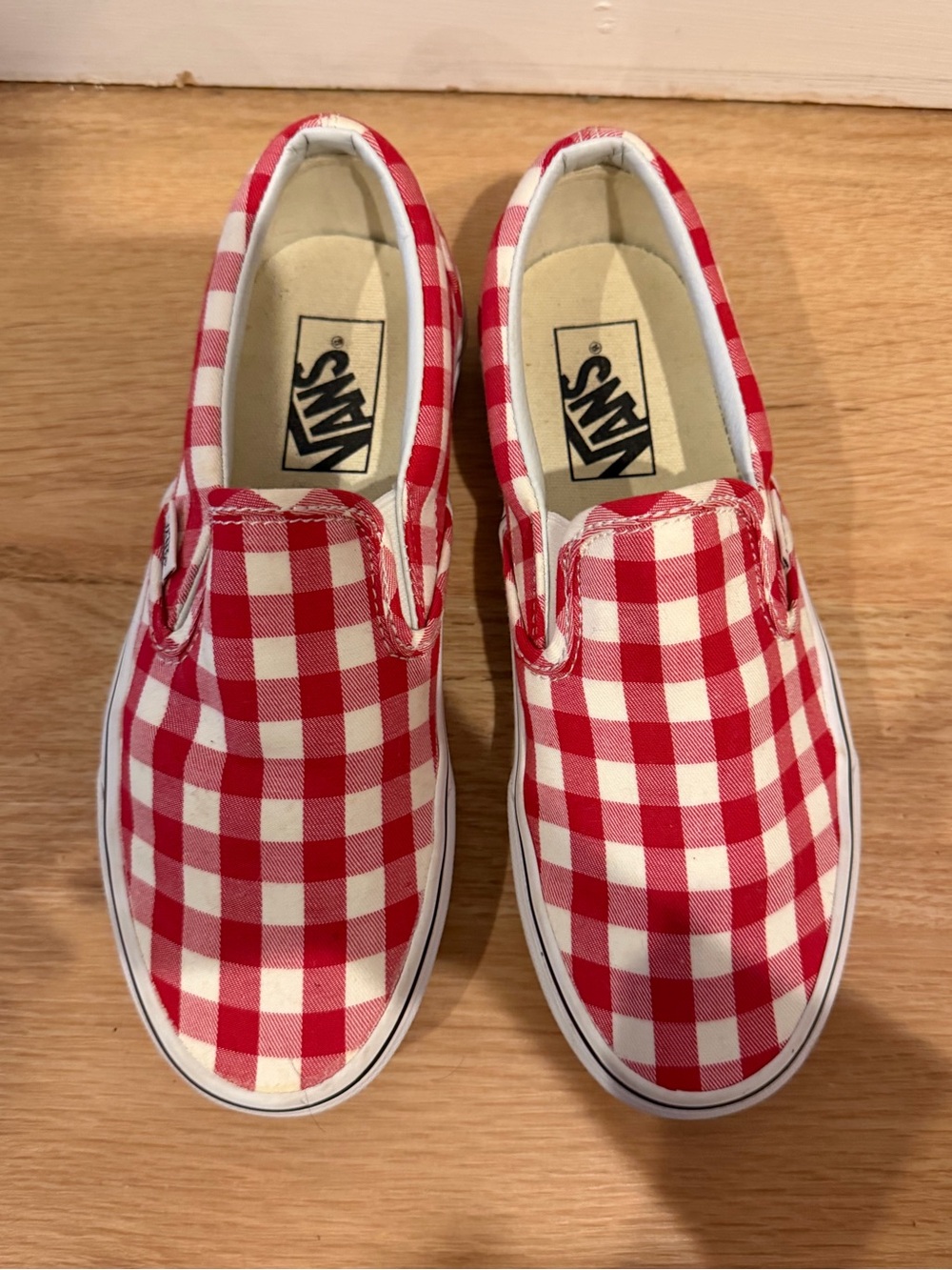 Vans Slip-On in Red Gingam - Picture 2 of 10